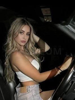 Profil de Amandine, 48 ans, Escort girl à Réauville