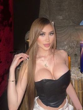 Profil de Jade, 40 ans, Escort girl à Écuélin