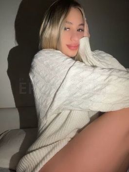 Profil de Romane, 51 ans, Escort girl à Châtillon-la-Palud