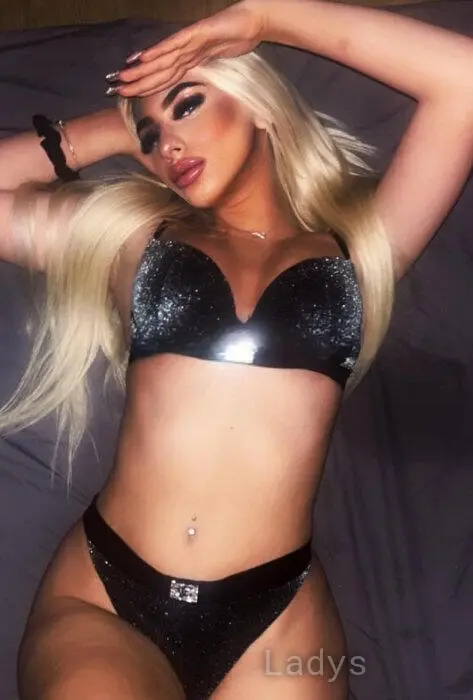 Profil de Lea, 37 ans, Escort girl à Bellecombe-Tarendol