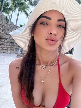 Profil de Yasmina, 27 ans, Escort girl à Cuis